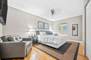 Saint Charles 2 Bedroom Townhome Retreat